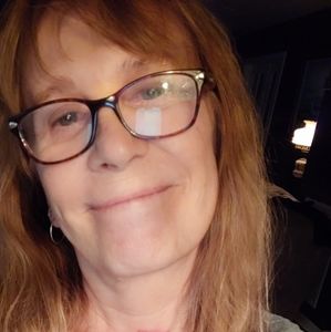 Meet your Posher, Leslie